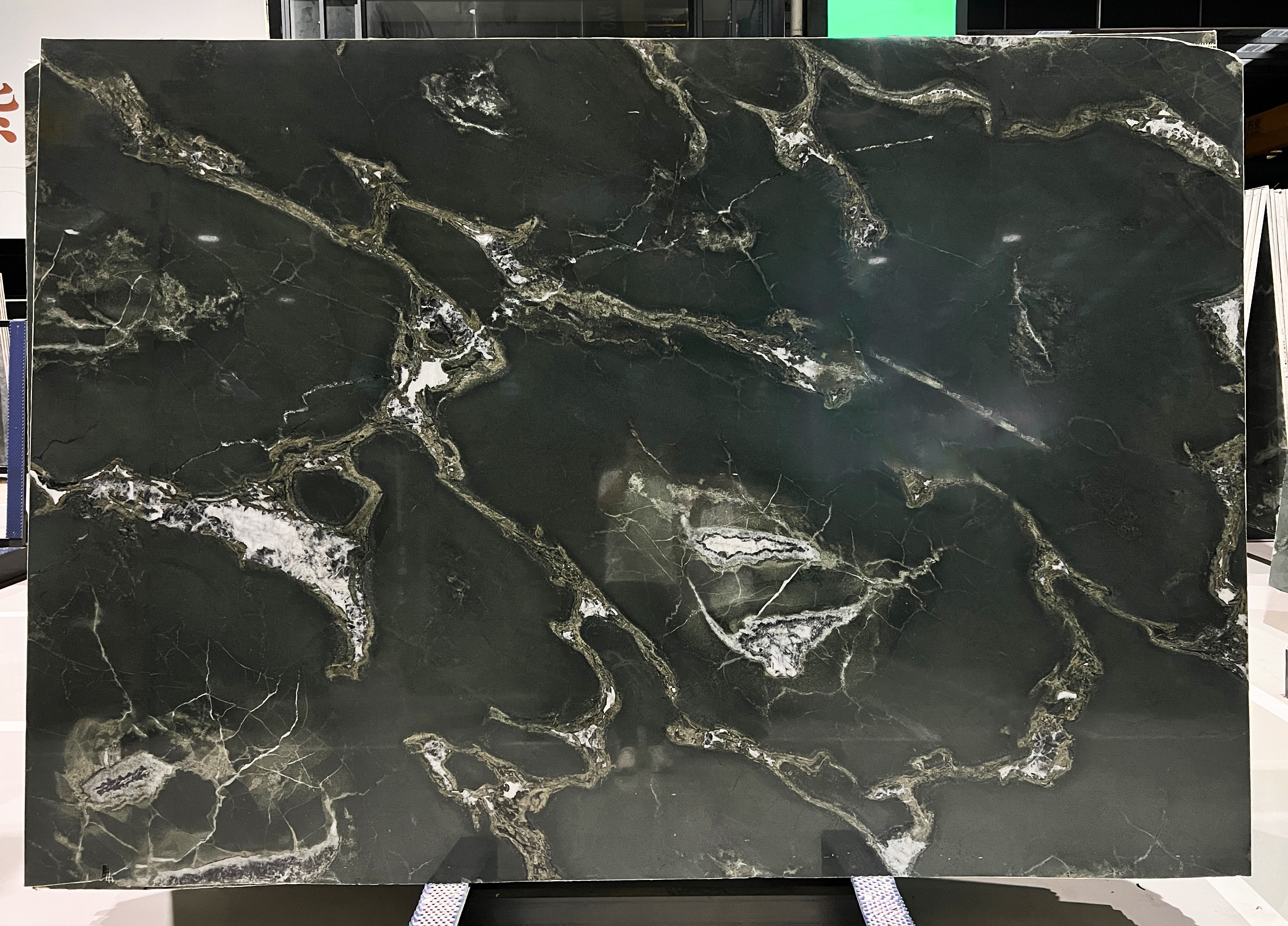 Avocado Green — view 3